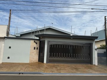 Casa - Venda - Jardim Beatriz - São Carlos - SP